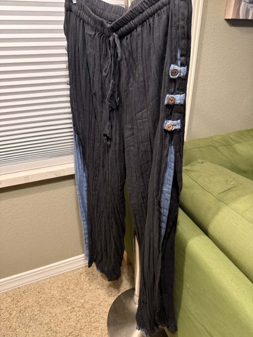 Boho Pants Black & Blue Size L EUC